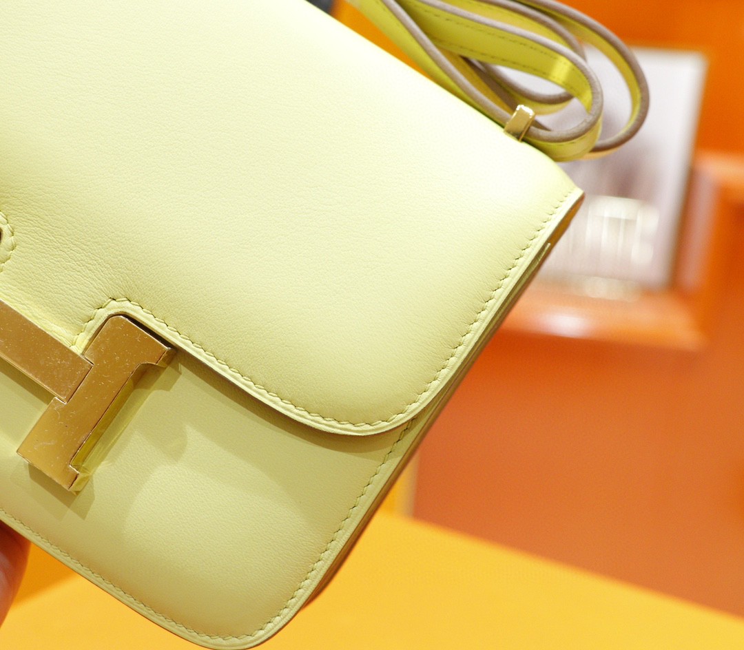 Hermès（爱马仕）Constance 空姐包 小鸡黄 Swift 全手缝 金扣 19cm