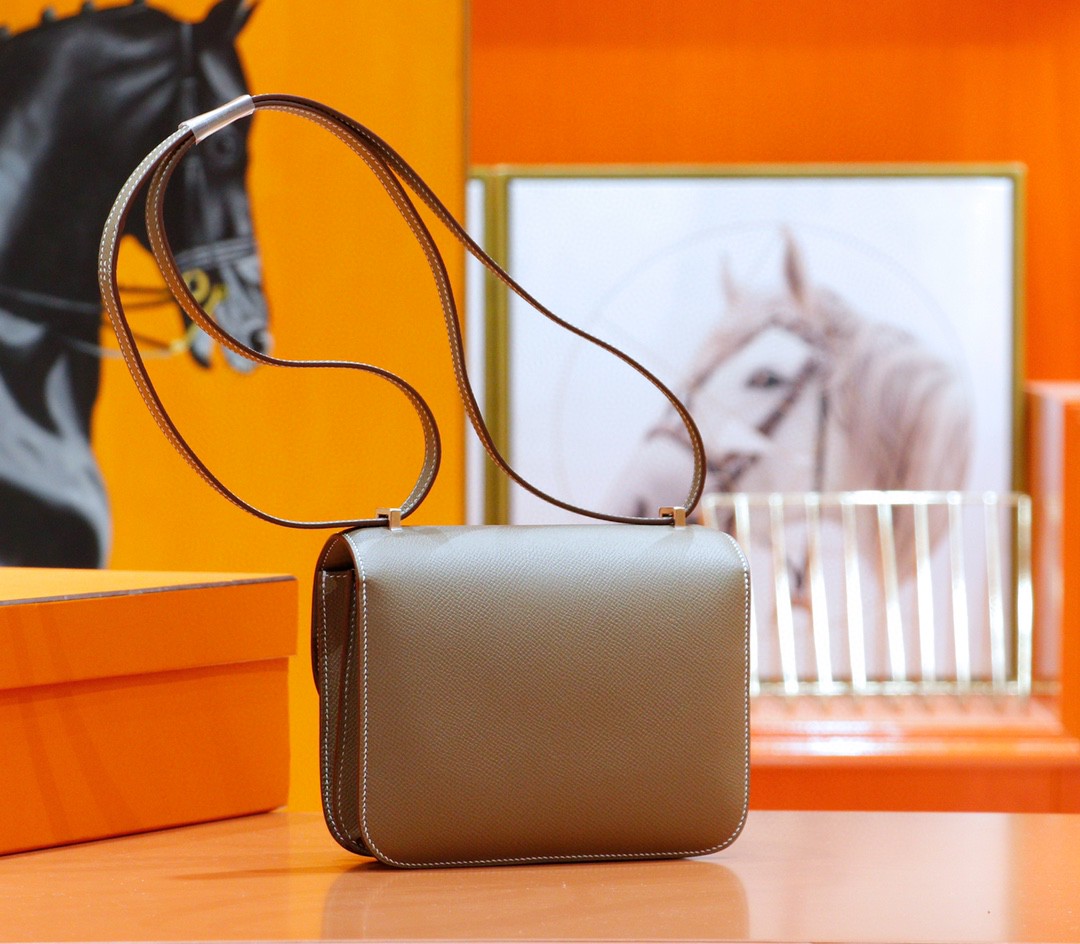 Hermès（爱马仕）Constance 空姐包 大象灰 Epsom 全手缝 浅金扣 19cm