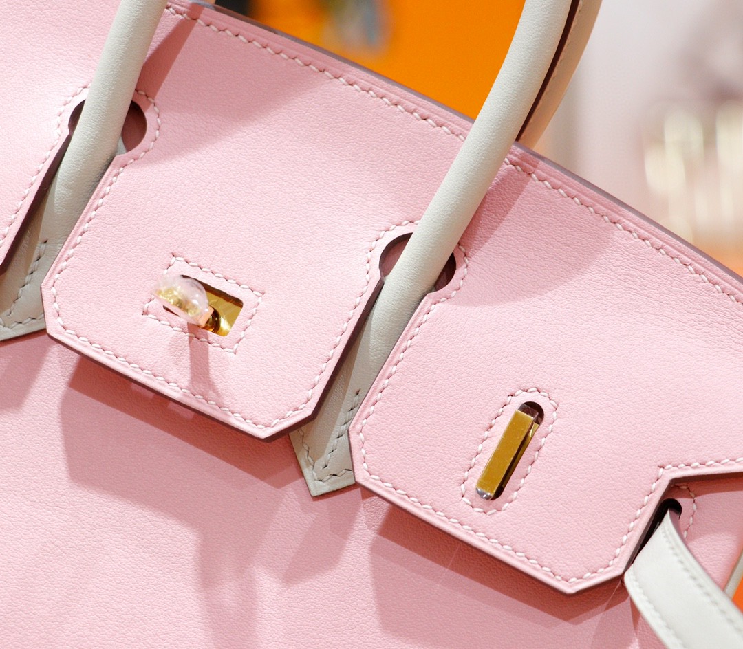 Hermès（爱马仕）Birkin 铂金包 奶昔粉拼珍珠灰 Swift 全手缝 金扣 25cm
