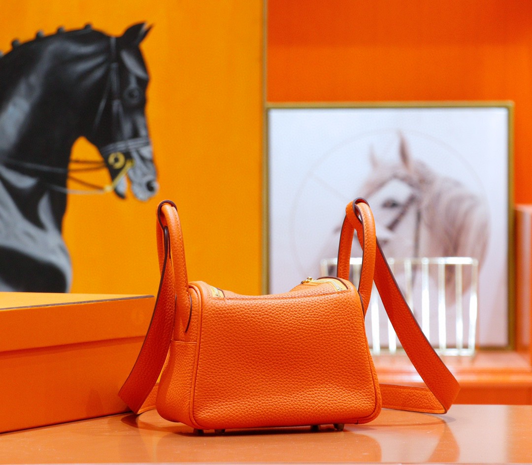 Hermès（爱马仕）Lindy 琳迪包 橙色 Togo 全手缝 金扣 20cm