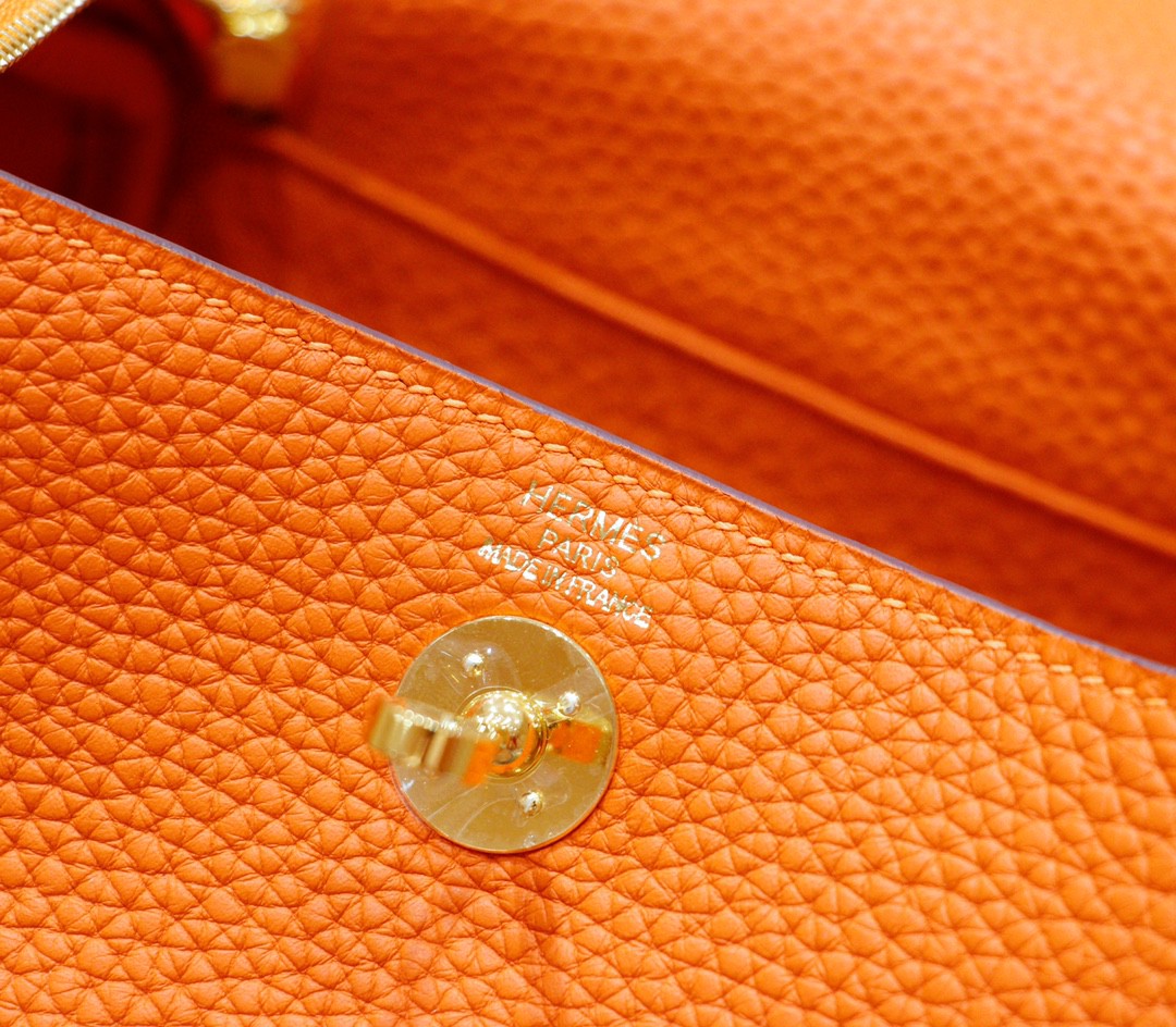 Hermès（爱马仕）Lindy 琳迪包 橙色 Togo 全手缝 金扣 20cm