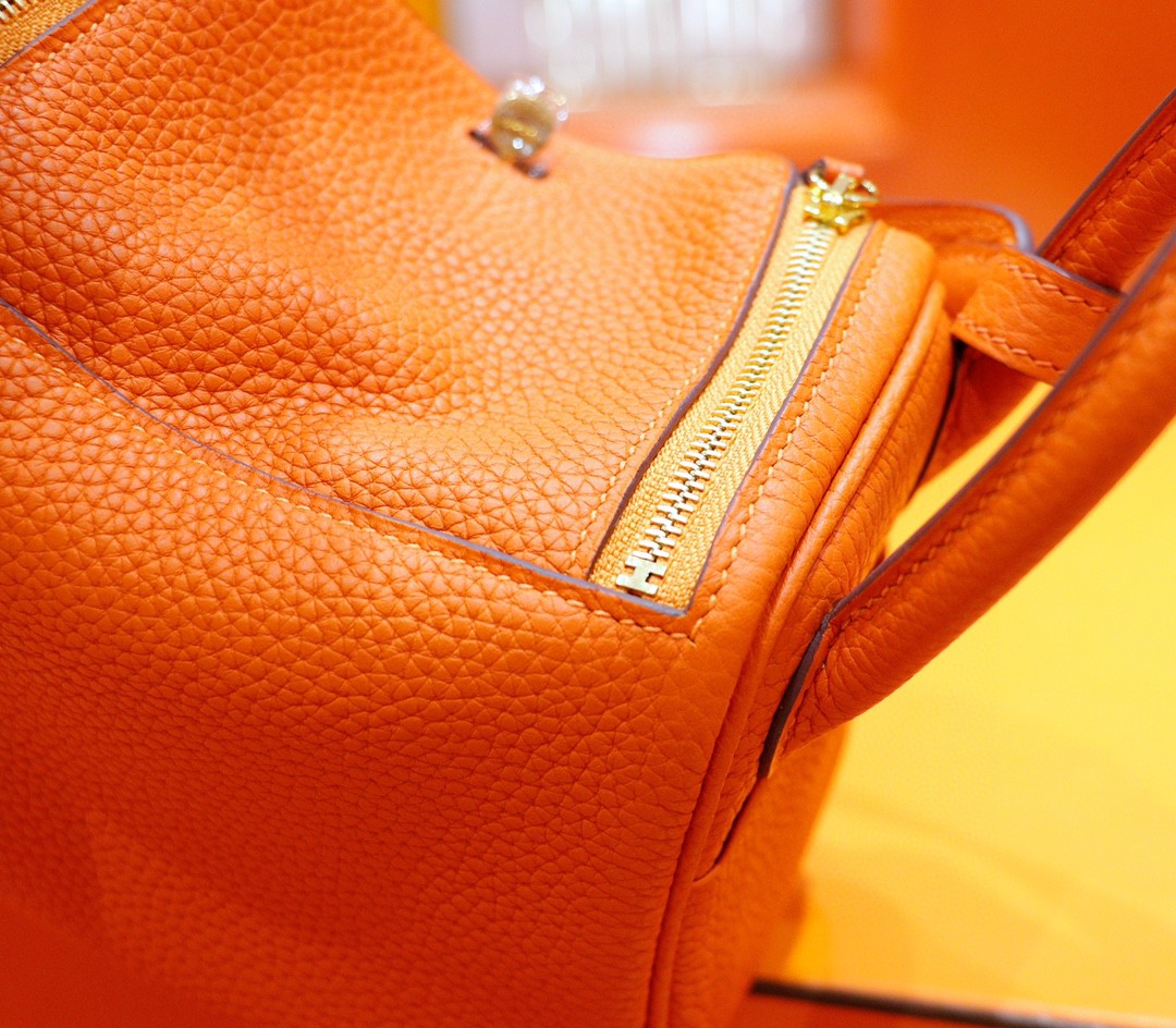 Hermès（爱马仕）Lindy 琳迪包 橙色 Togo 全手缝 金扣 20cm