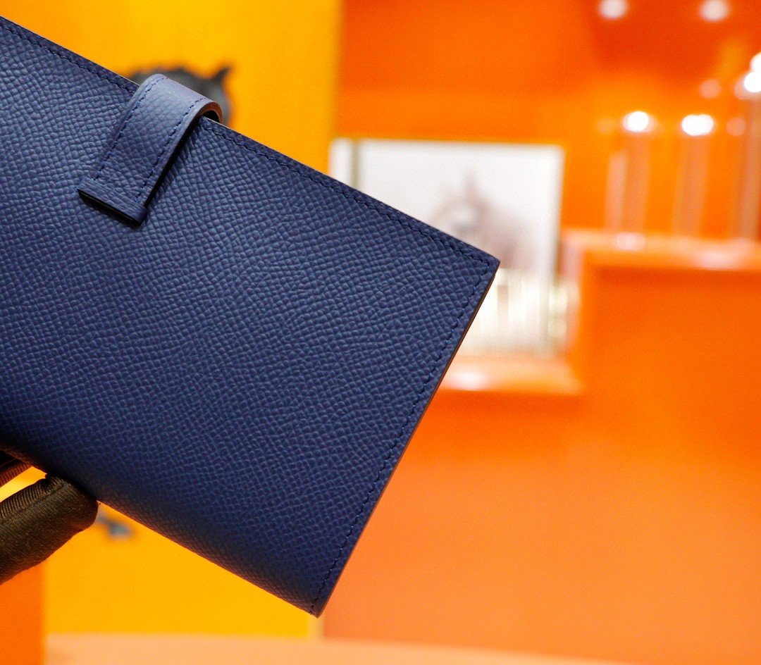 Hermès（爱马仕）Beran 长款钱夹 宝蓝 Epsom 全手缝 银扣