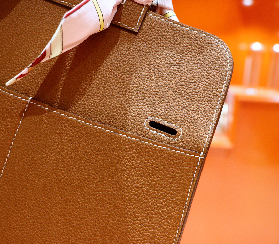 Hermès（爱马仕）Halzan 金棕 Evercolor 全手缝 银扣 31cm