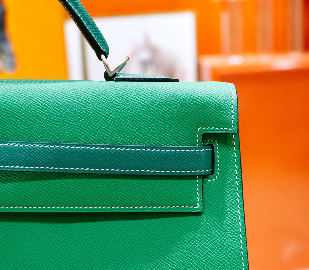 Hermès（爱马仕）Kelly 凯莉包 竹子绿拼丝绒绿 Epsom 全手缝 磨砂 银扣 40cm