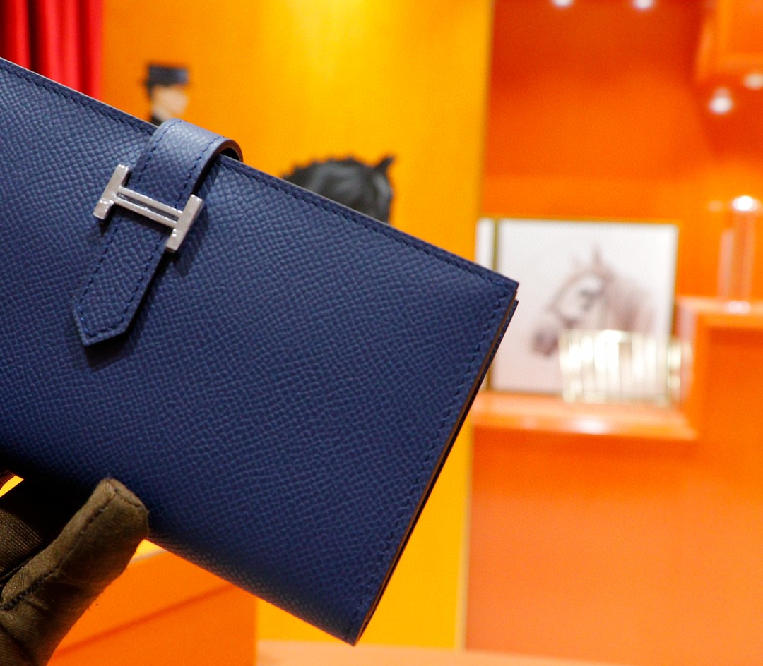 Hermès（爱马仕）Beran 长款钱夹 宝蓝 Epsom 全手缝 银扣