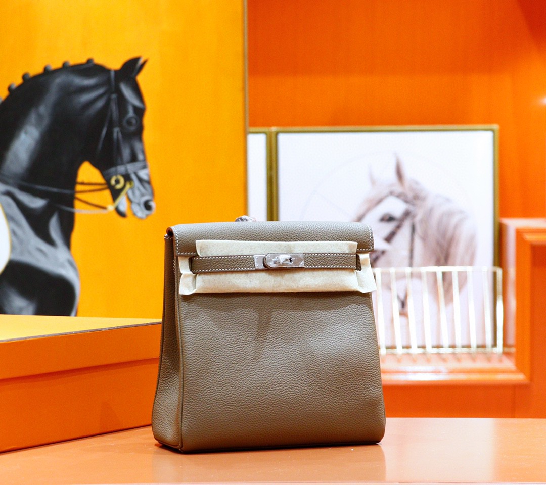 Hermès（爱马仕）Kelly ado 双肩包 大象灰 Togo 全手缝 银扣