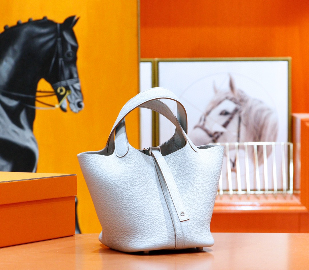 Hermès（爱马仕）Picotin 菜篮子 珍珠灰 Togo 银扣 18cm 全手缝