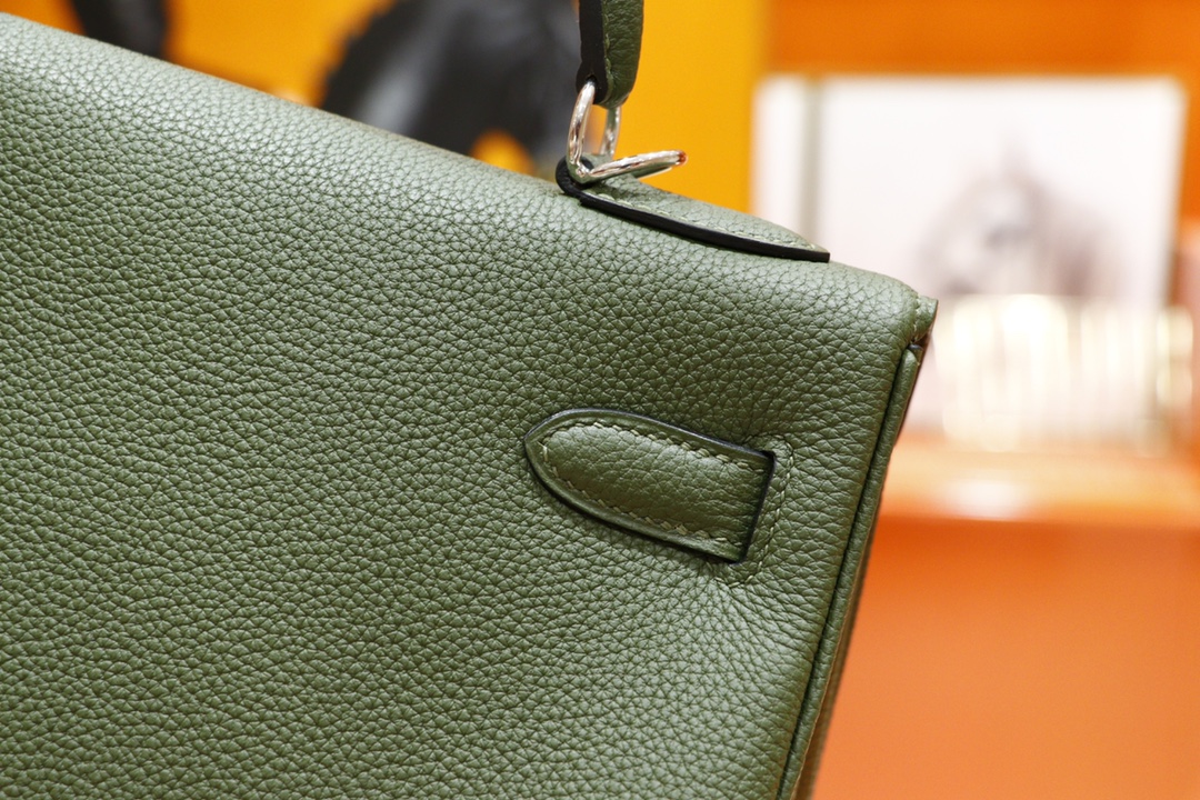 Hermès（爱马仕）Kelly 凯莉包 橄榄绿 Togo 全手缝 银扣 28cm