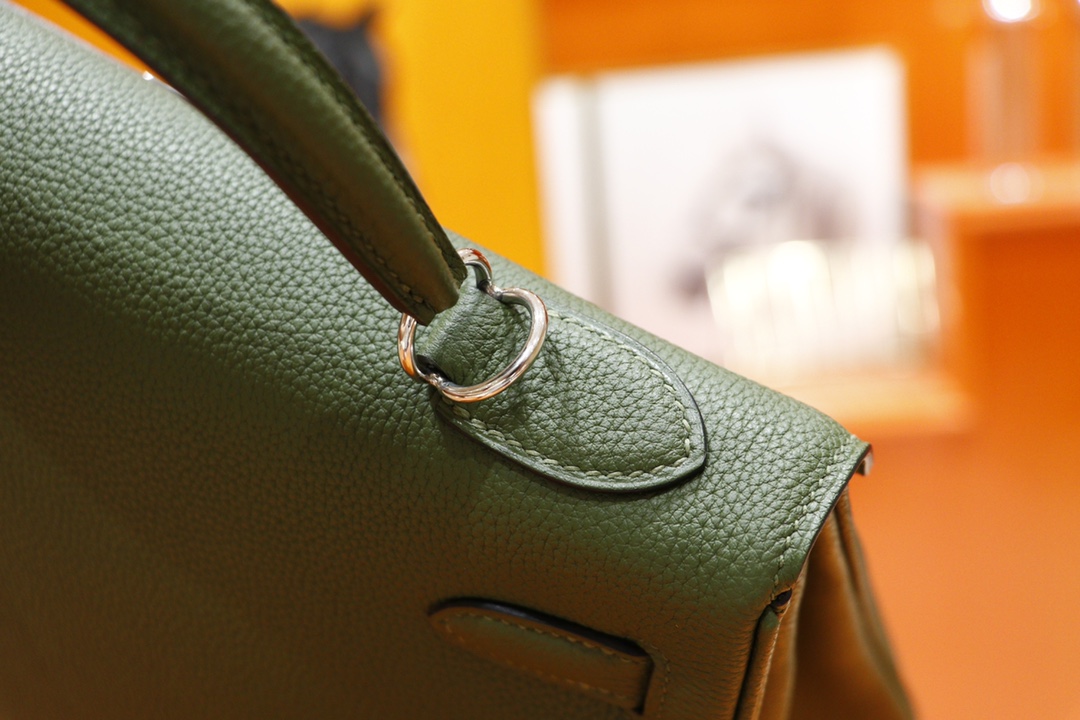 Hermès（爱马仕）Kelly 凯莉包 橄榄绿 Togo 全手缝 银扣 28cm