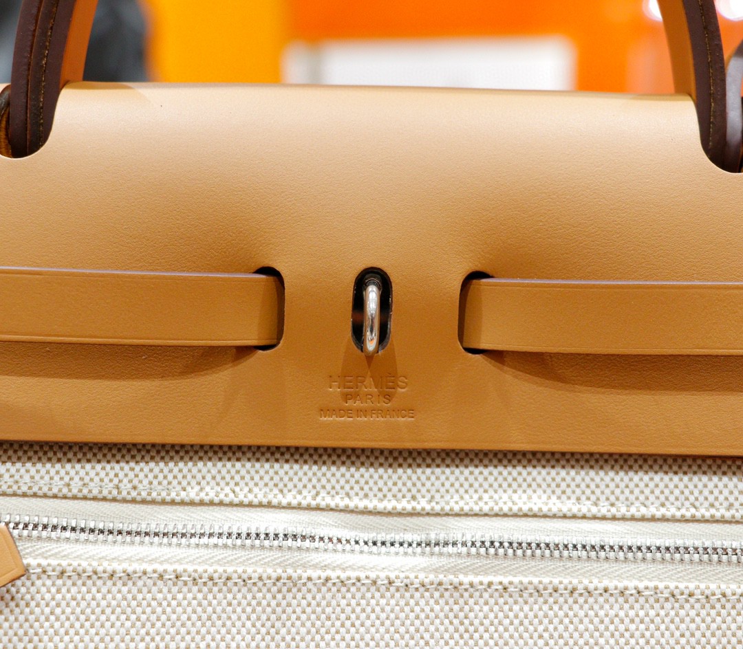 Hermès（爱马仕）Herbag 米棕色 原版帆布拼原厂皮 最高版本 银扣 31cm
