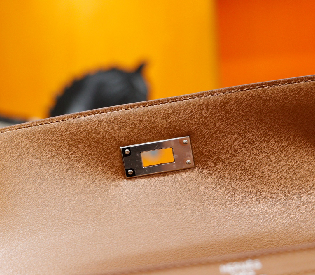 Hermès（爱马仕）Kelly 凯莉包 金棕 Swift 拼 原版帆布 全手缝 银扣 28cm