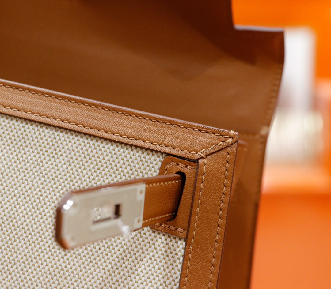 Hermès（爱马仕）Kelly 凯莉包 金棕 Swift 拼 原版帆布 全手缝 银扣 28cm