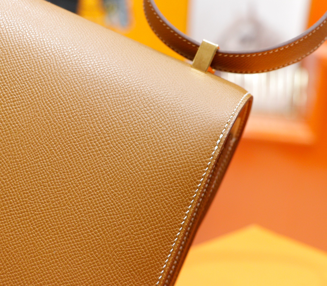 Hermès（爱马仕）Constance 空姐包 金棕 Epsom 全手缝 金扣 24cm