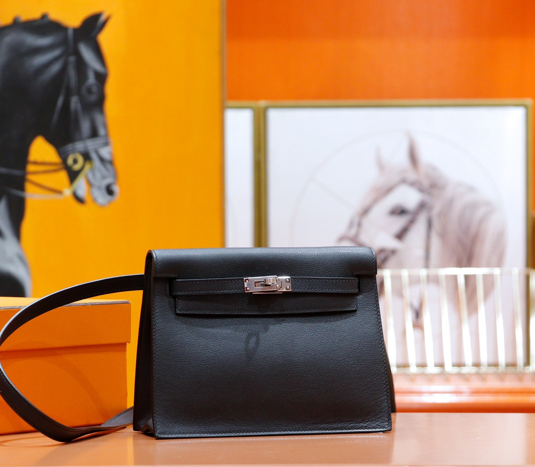 Hermès（爱马仕）Kelly Danse 跳舞包 黑色 Evercolor 全手缝 银扣