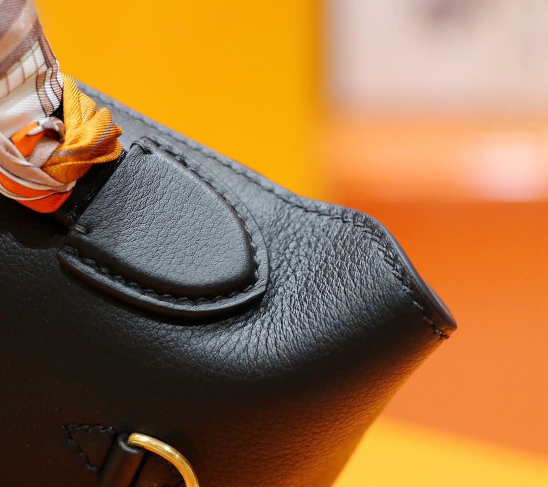 Hermès（爱马仕）H24 24 黑色 Evercolor 拼 Swift 全手缝 金扣 21cm