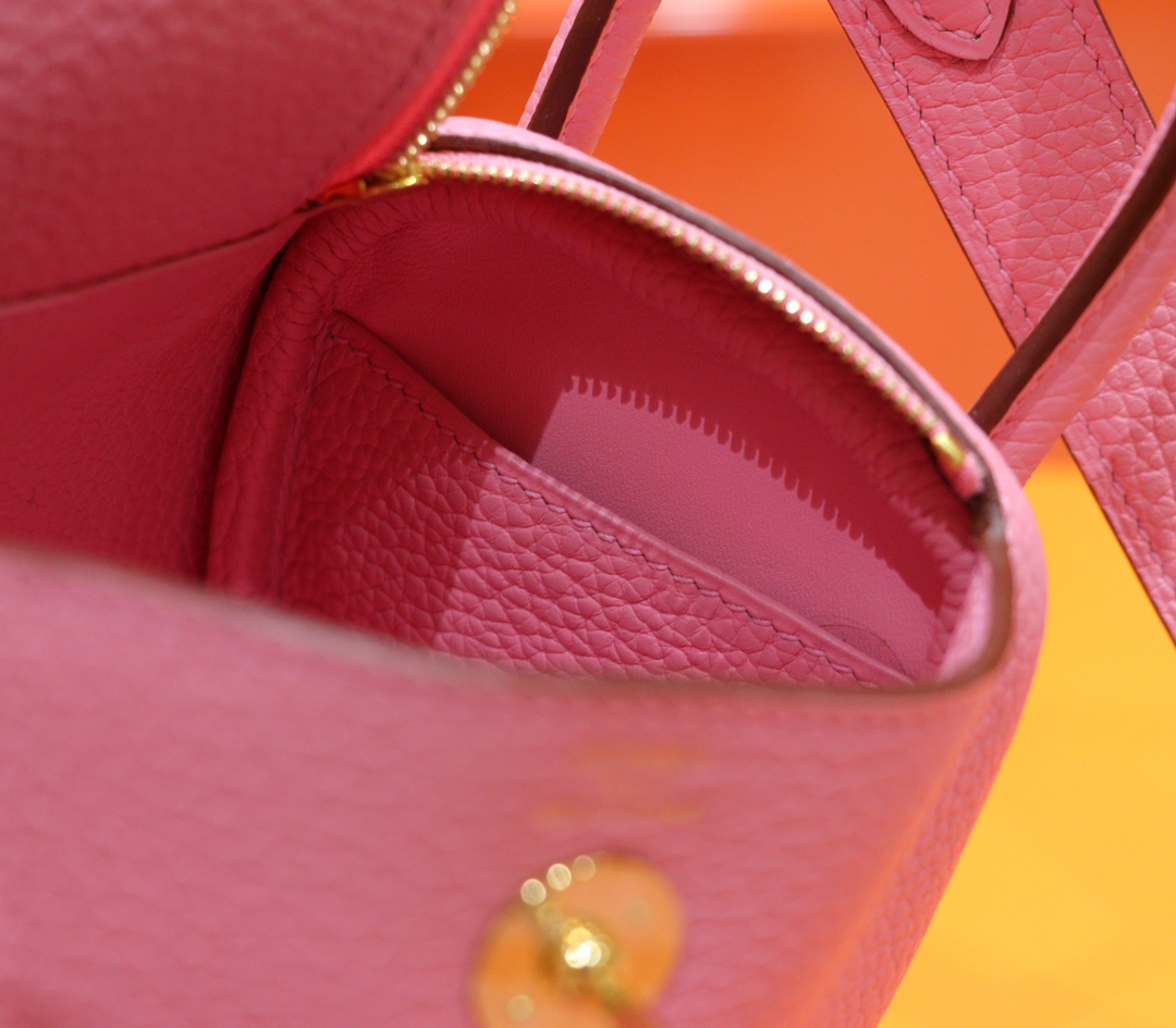 Hermès（爱马仕）Mini Lindy 迷你琳迪 奶昔粉 Togo 全手缝 金扣 20cm