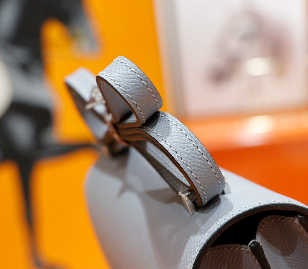 Hermès（爱马仕）Constance 空姐包 Epsom 海鸥灰 全手缝 银扣 19cm
