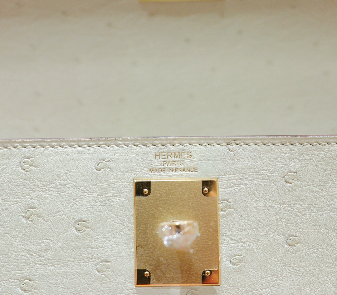 Hermès（爱马仕）Kelly 凯莉包 羊毛白 南非鸵鸟皮 全手缝 金扣 28cm