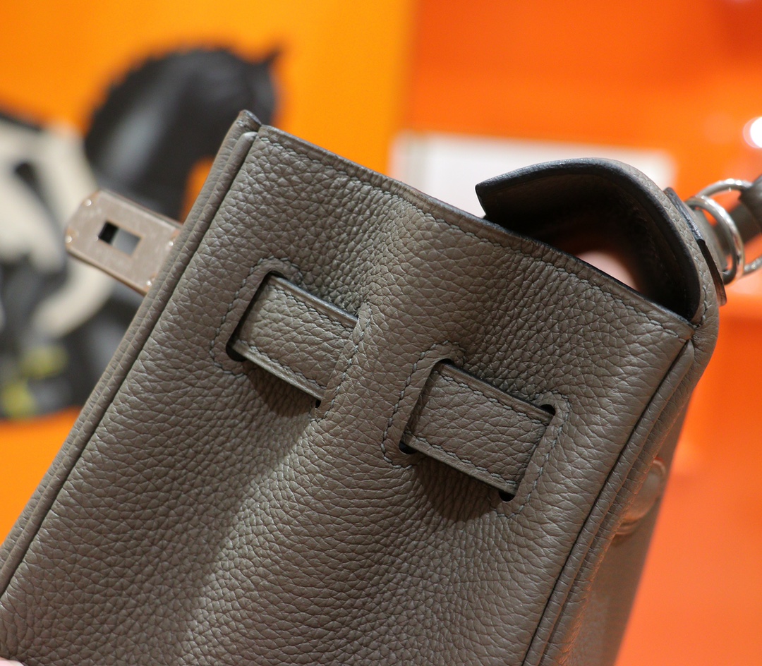 Hermès（爱马仕）Kelly 凯莉包 锡器灰 Togo 全手缝 银扣 28cm