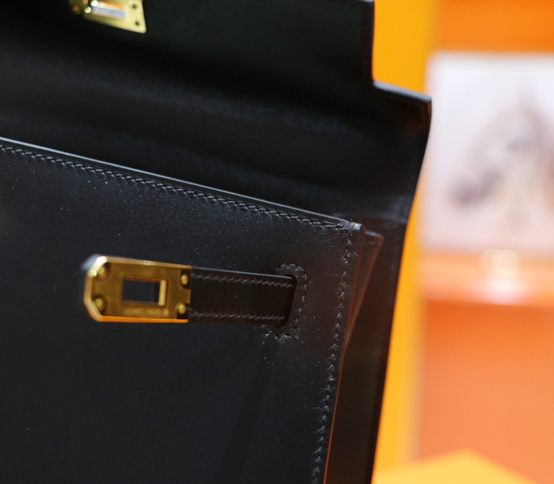 Hermès（爱马仕）Kelly 凯莉包 黑色 Box 全手缝 小牛皮 金扣 25cm