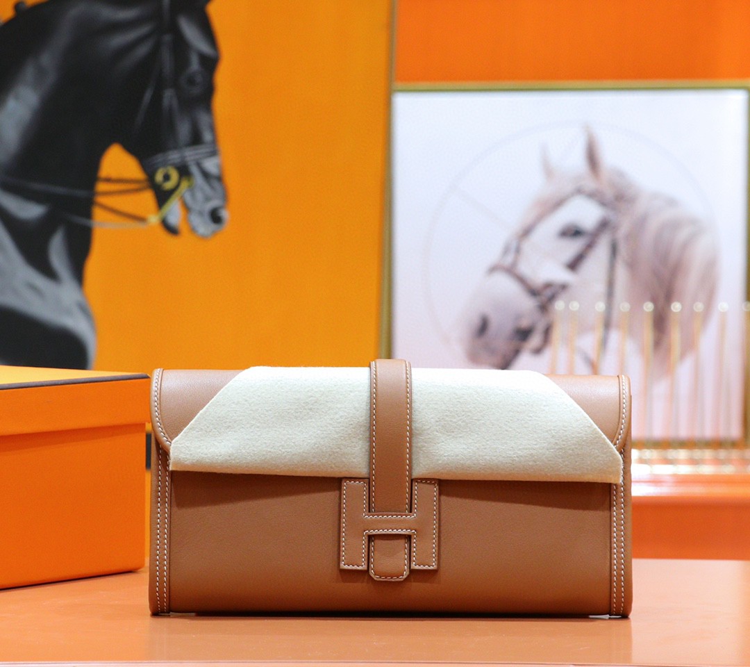 Hermès（爱马仕）Jige 金棕色 Swift 全手缝 长款晚宴 手包