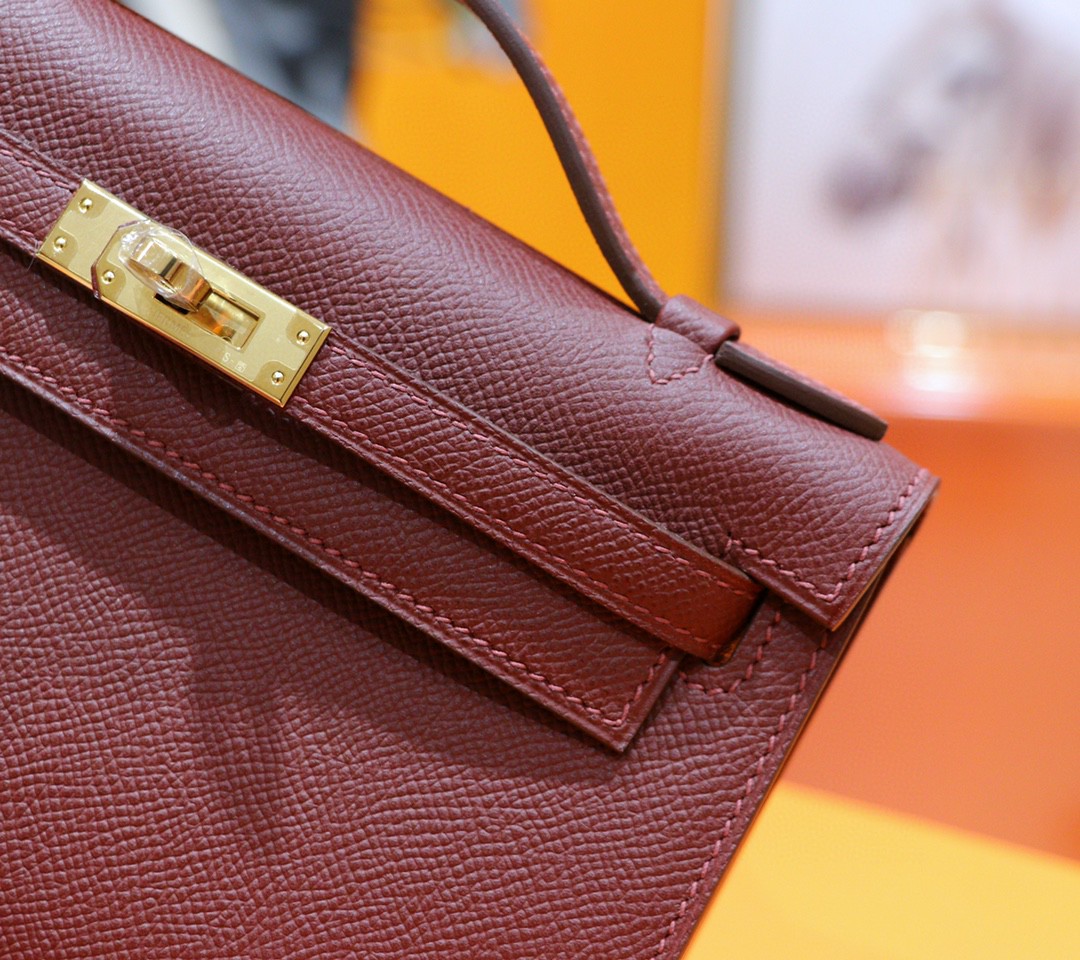 Hermès（爱马仕）Minikelly 晚宴包 酒红色 Epsom 全手缝小牛皮 金扣 22cm