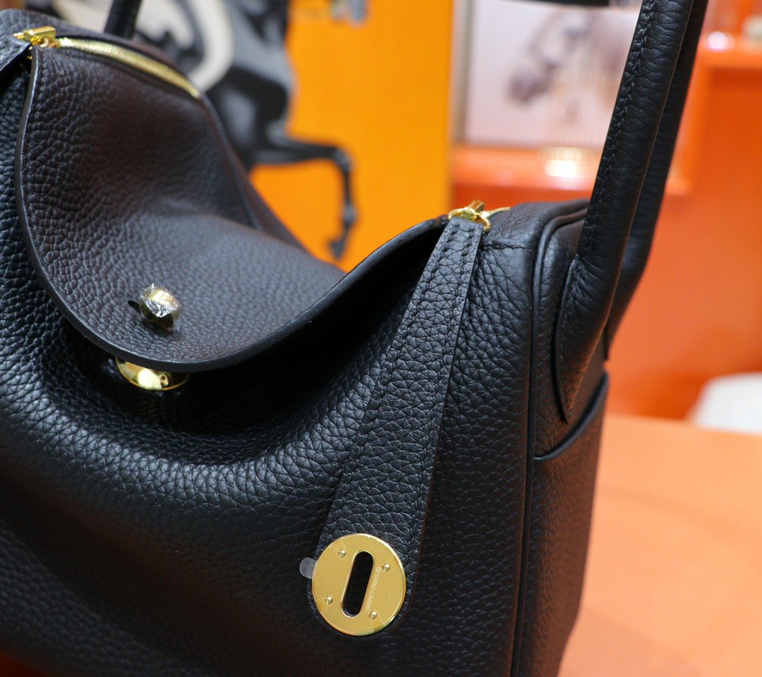 Hermès（爱马仕）Lindy 琳迪包 黑色 Togo 全手缝 小牛皮 金扣 30cm