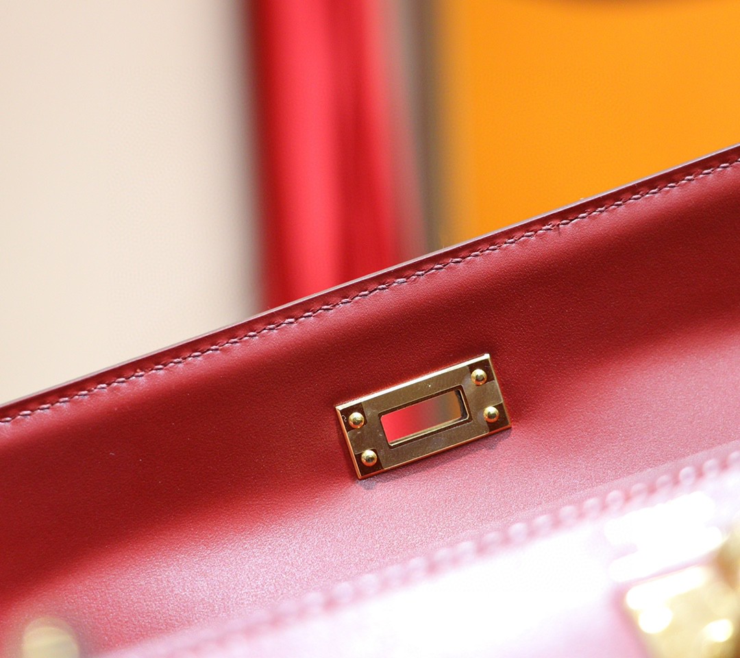 Hermès（爱马仕）Kelly 凯莉包 红色 Box小牛皮 全手缝 金扣 25cm
