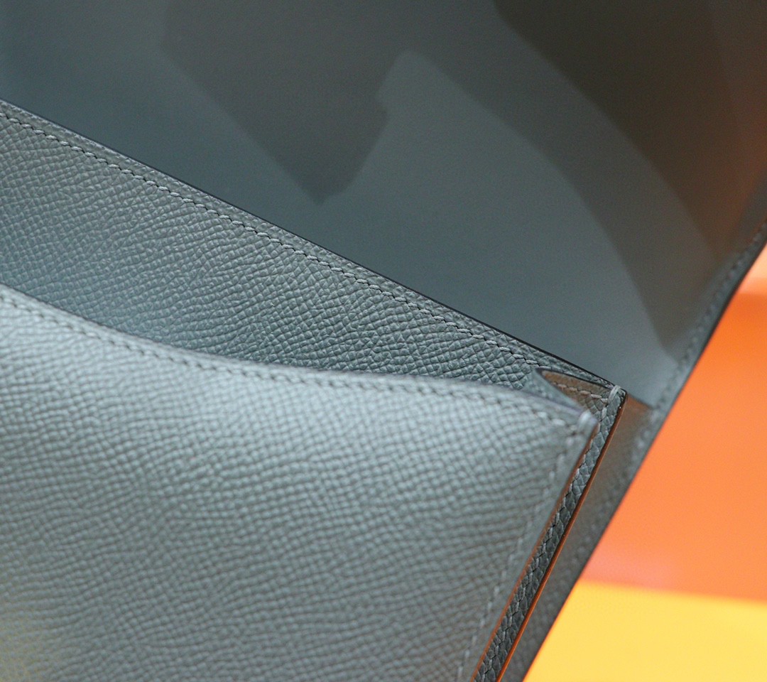 Hermès（爱马仕）Constance 空姐包 杏仁绿 Epsom 小牛皮 全手缝 金扣 19cm