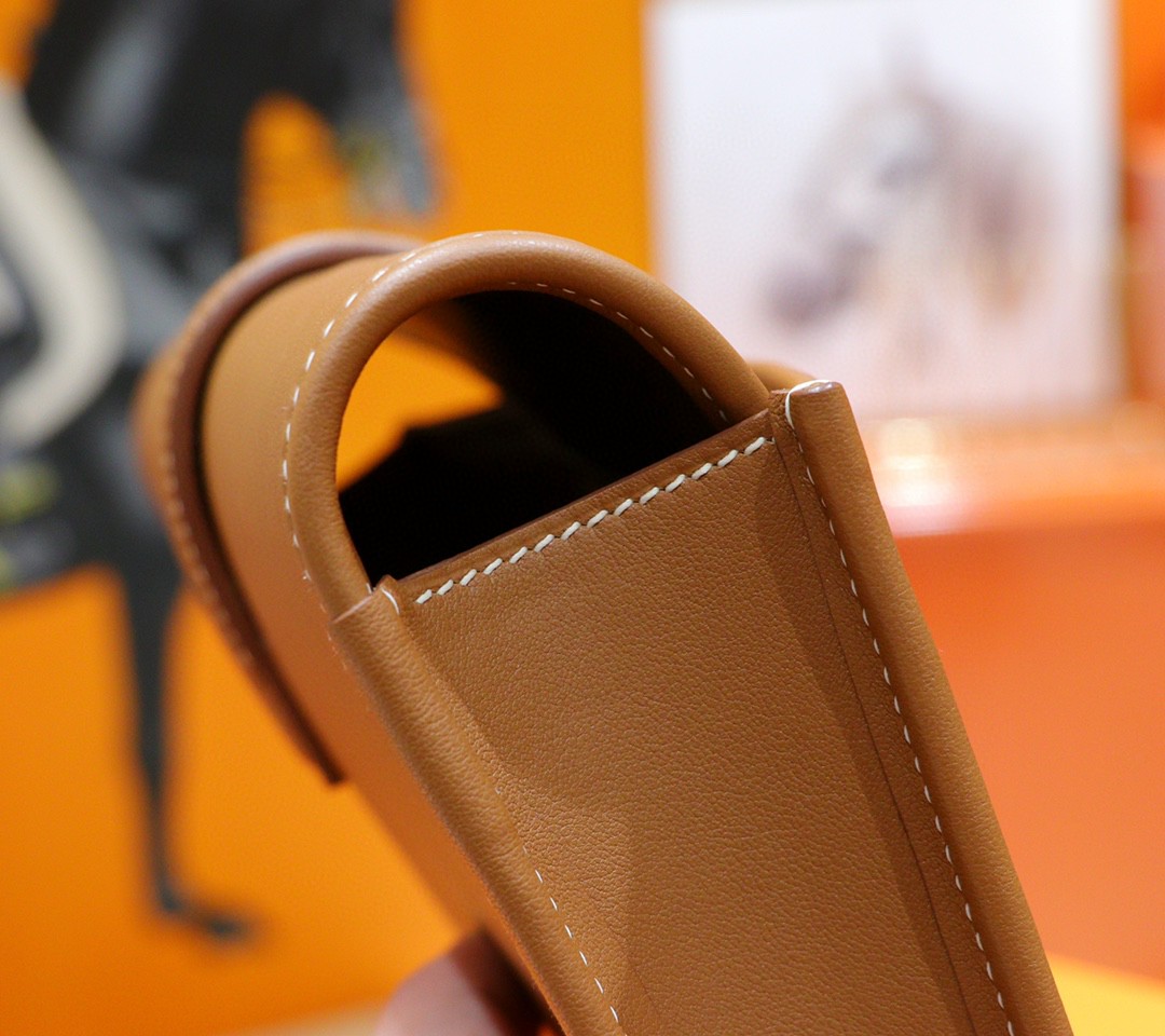 Hermès（爱马仕）Jige 金棕色 Swift 全手缝 长款晚宴 手包
