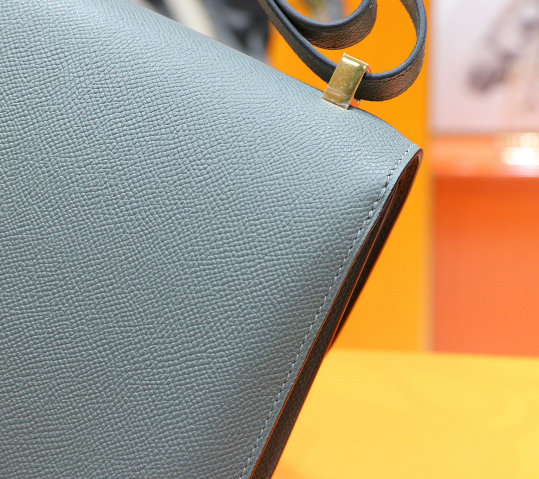Hermès（爱马仕）Constance 空姐包 杏仁绿 Epsom 小牛皮 全手缝 金扣 19cm