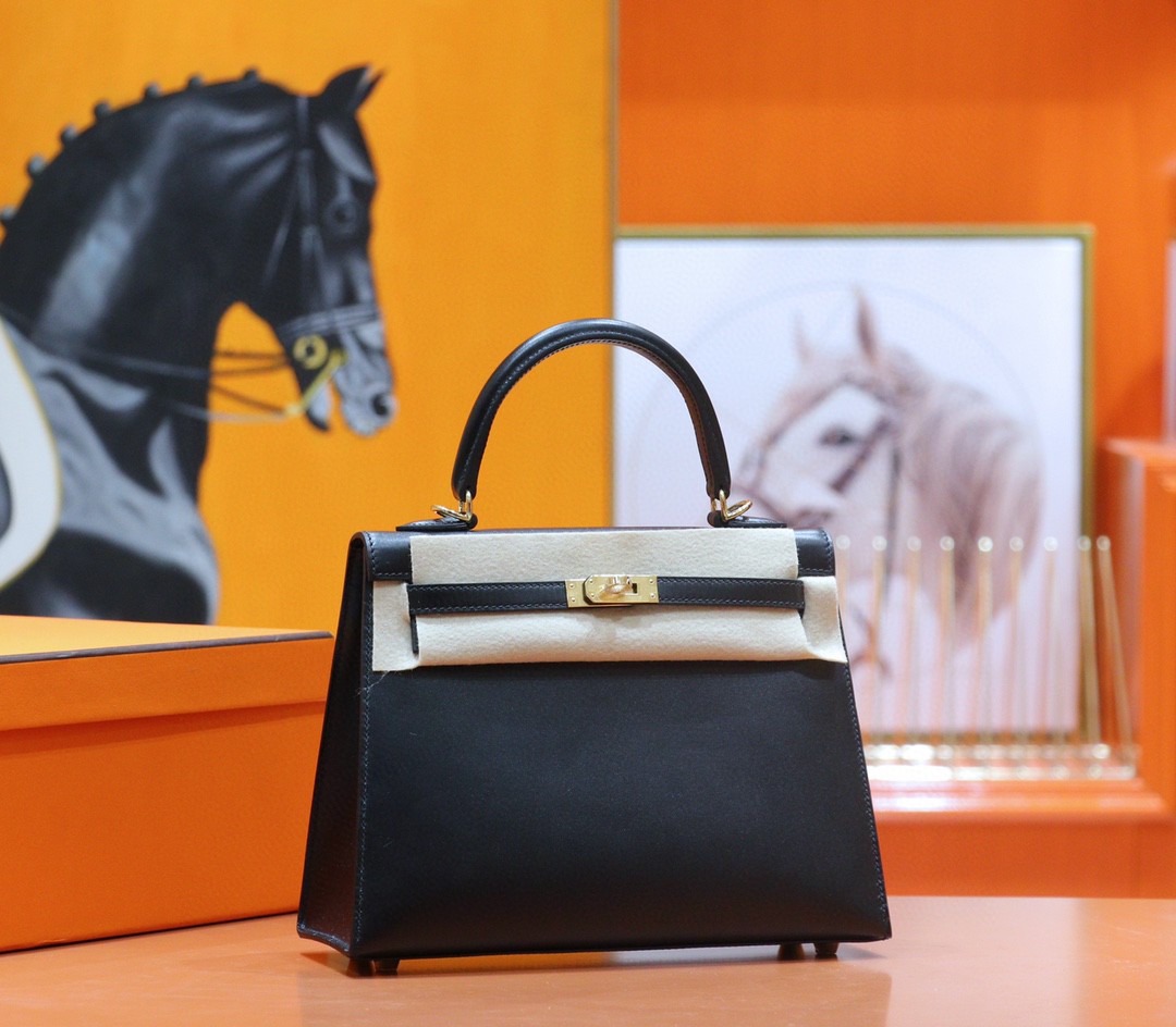 Hermès（爱马仕）Kelly 凯莉包 黑色 Box 全手缝 小牛皮 金扣 25cm