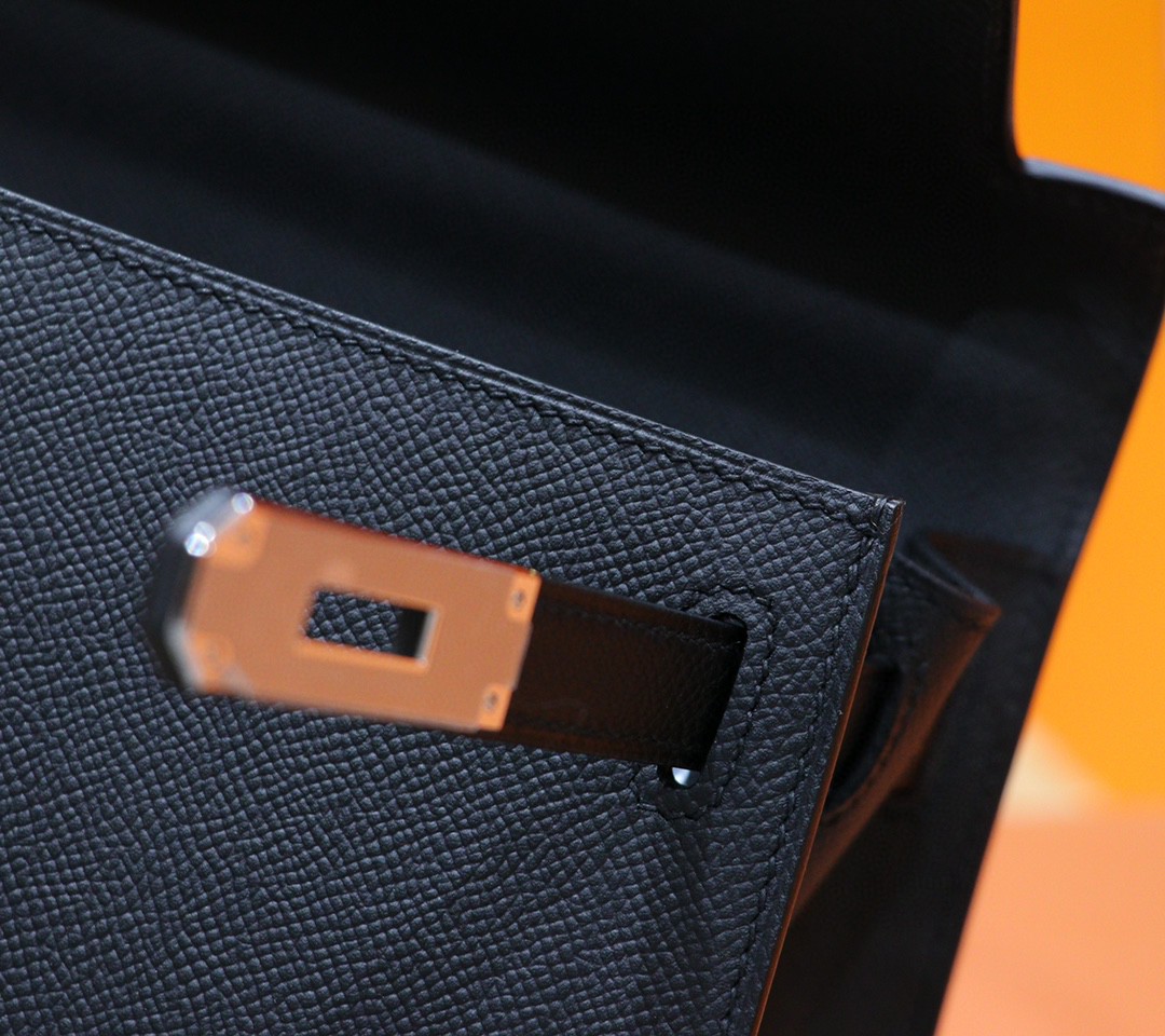 Hermès（爱马仕）Kelly 凯莉包 黑色 Epsom 小牛皮 全手缝 银扣 25cm