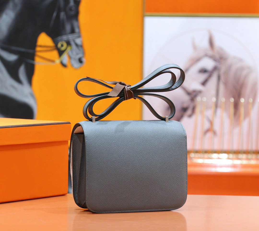 Hermès（爱马仕）Constance 康康 杏仁绿 Epsom 小牛皮 全手缝 银扣 19cm