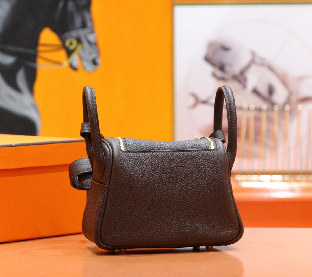 Hermès（爱马仕）Mini Lindy 迷你琳迪包 乌木色 Togo 小牛皮 全手缝 金扣 20cm