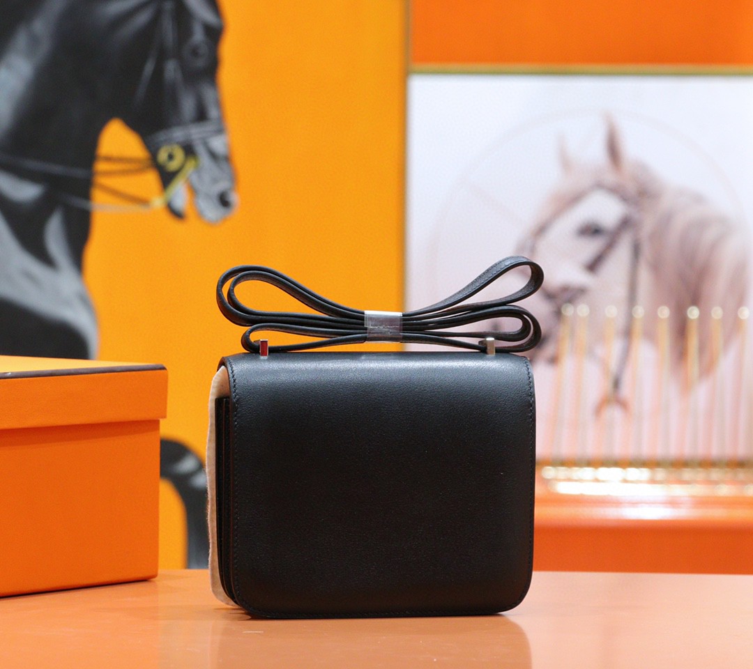 Hermès（爱马仕）Constance 空姐包 黑色 Box 小牛皮 全手缝 银扣 19cm