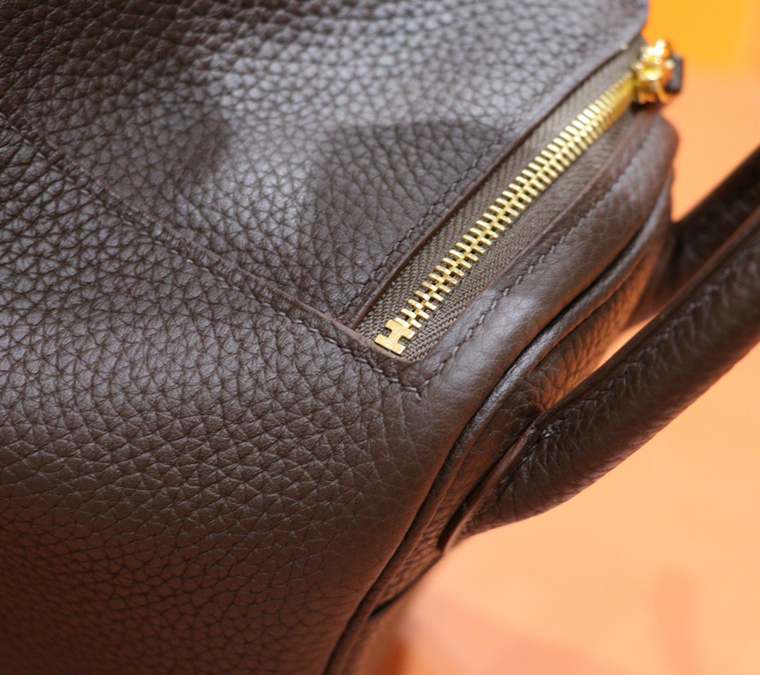 Hermès（爱马仕）Mini Lindy 迷你琳迪包 乌木色 Togo 小牛皮 全手缝 金扣 20cm