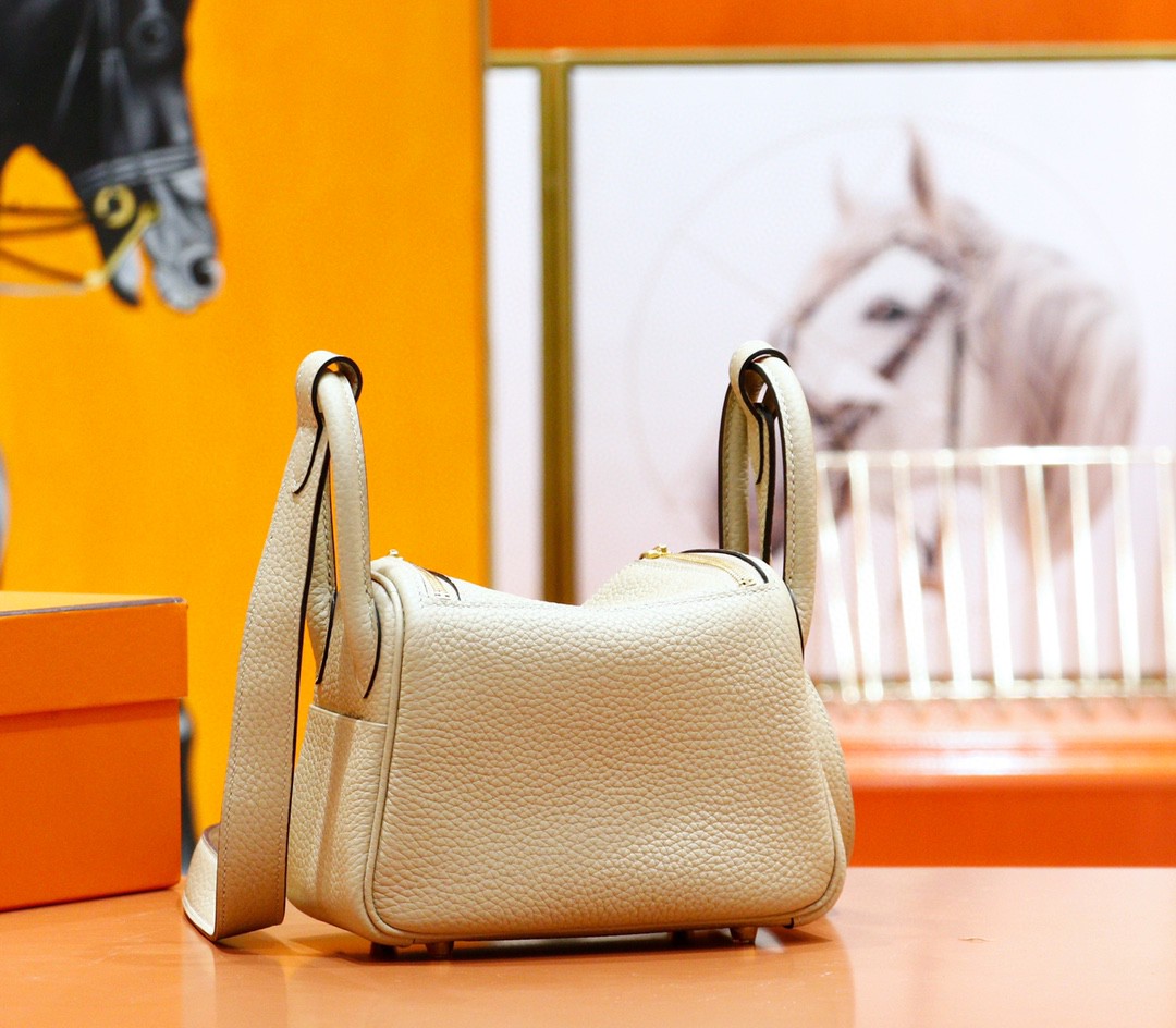 Hermès（爱马仕）Lindy 琳迪包 风衣灰 Togo 全手缝 小牛皮 金扣 20cm