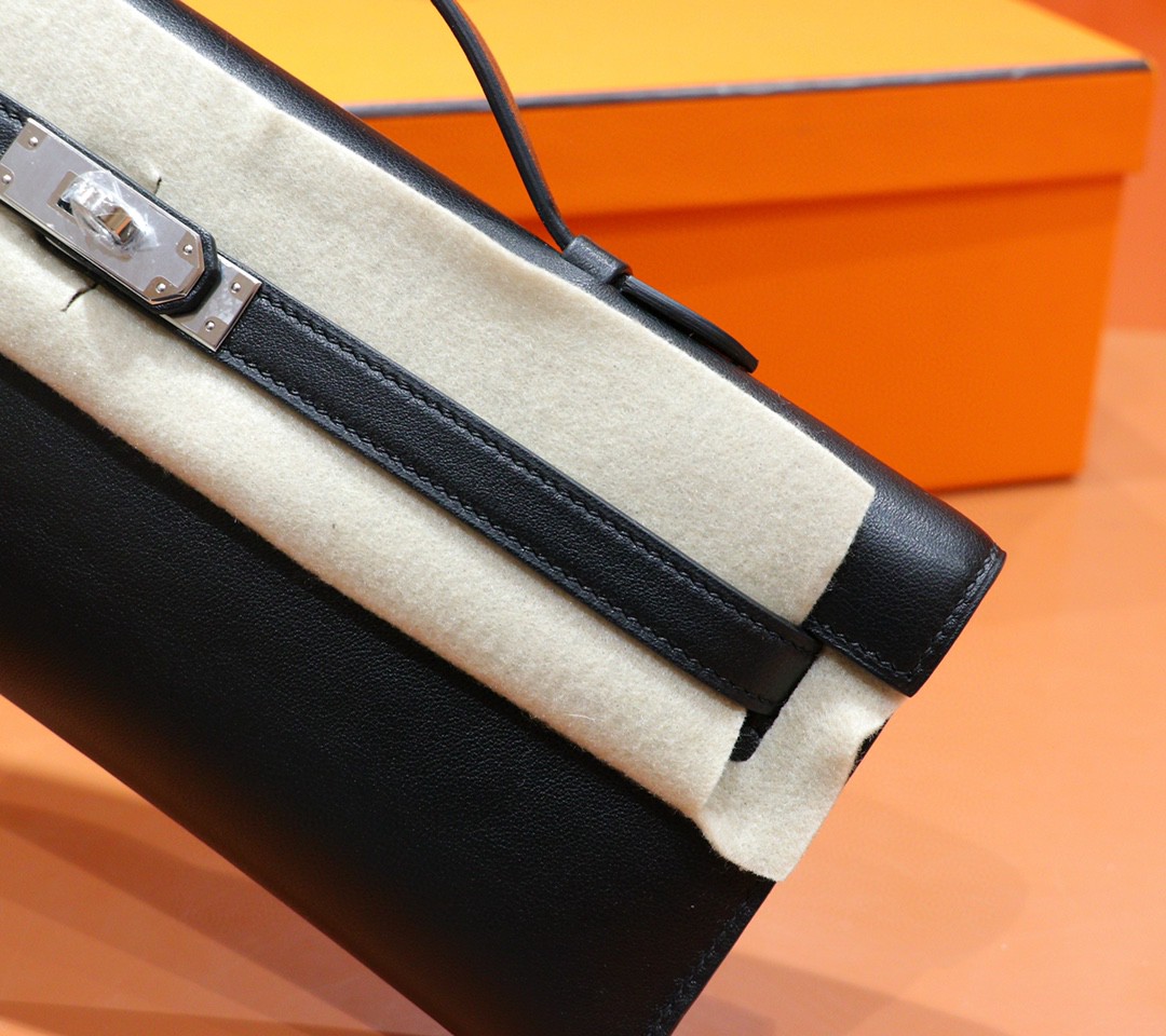 Hermès（爱马仕）Kelly cut 黑色 Swift 小牛皮 全手缝 银扣 31cm