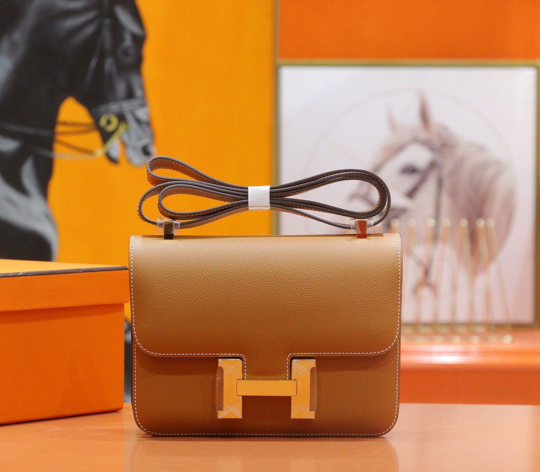 Hermès（爱马仕）Constance 空姐包 金棕 Epsom 小牛皮 全手缝 金扣 24cm