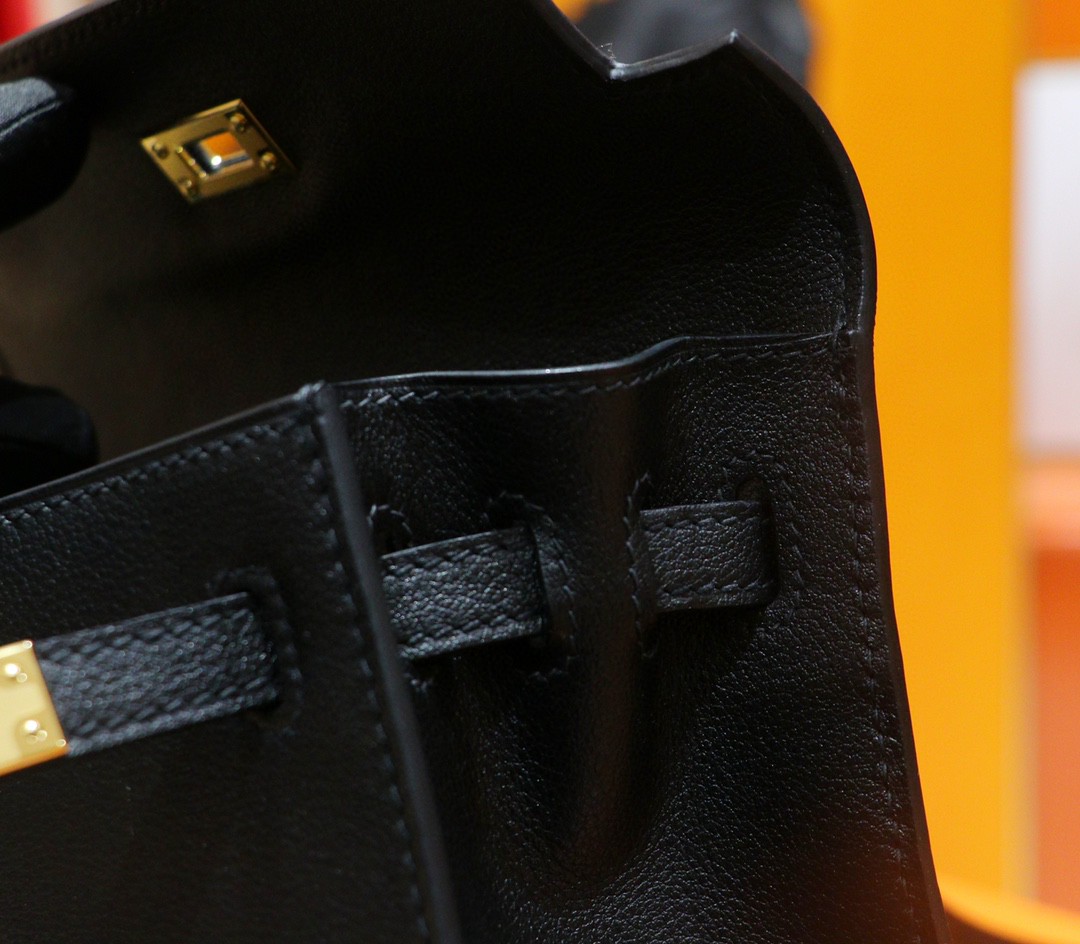 Hermès（爱马仕）Kelly Danse 跳舞包 黑色 Swift 小牛皮 全手缝 金扣