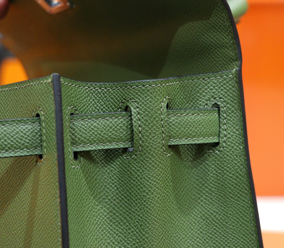 Hermès（爱马仕）Kelly 凯莉包 军绿 Epsom 小牛皮 全手缝 银扣 25cm