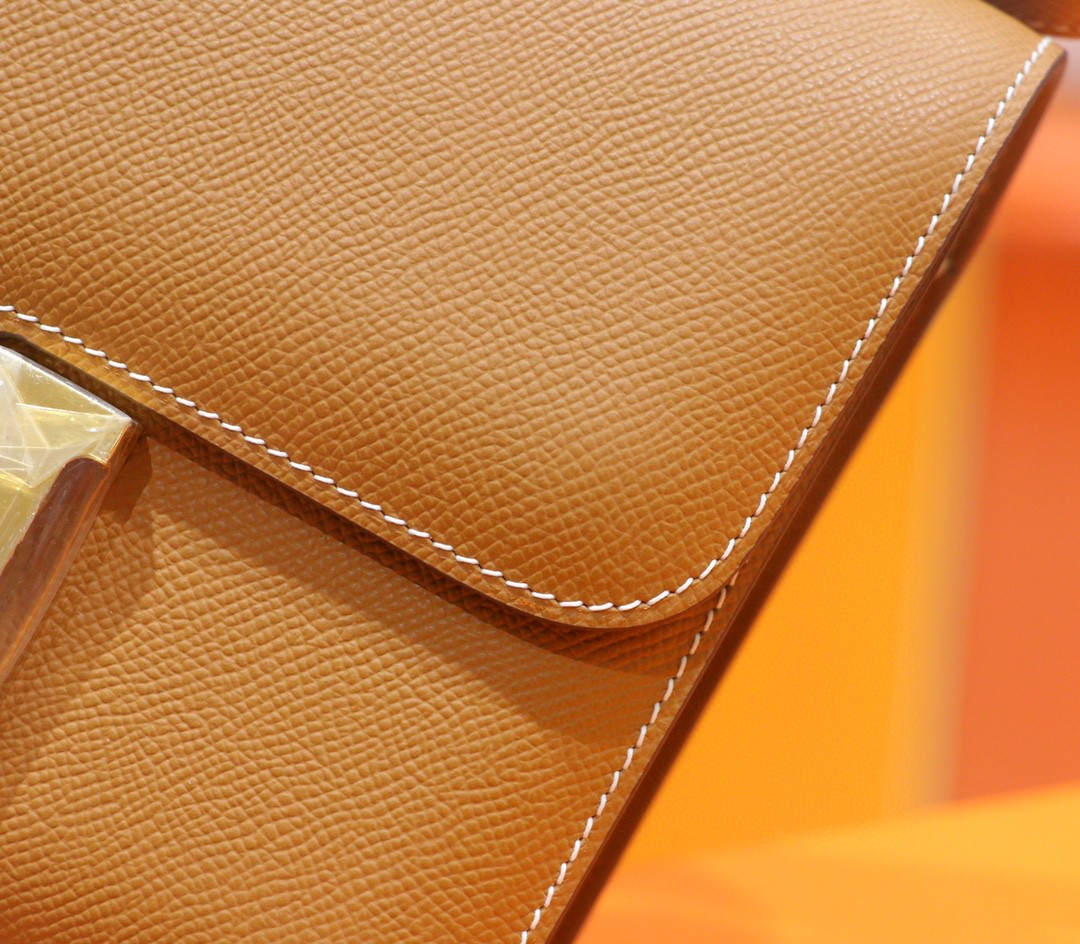 Hermès（爱马仕）Constance 空姐包 金棕 Epsom 小牛皮 全手缝 金扣 24cm