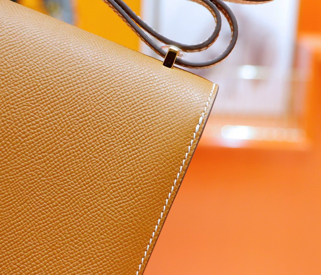Hermès（爱马仕）Constance 空姐包 金棕 Epsom 全手缝 小牛皮 金扣 18cm