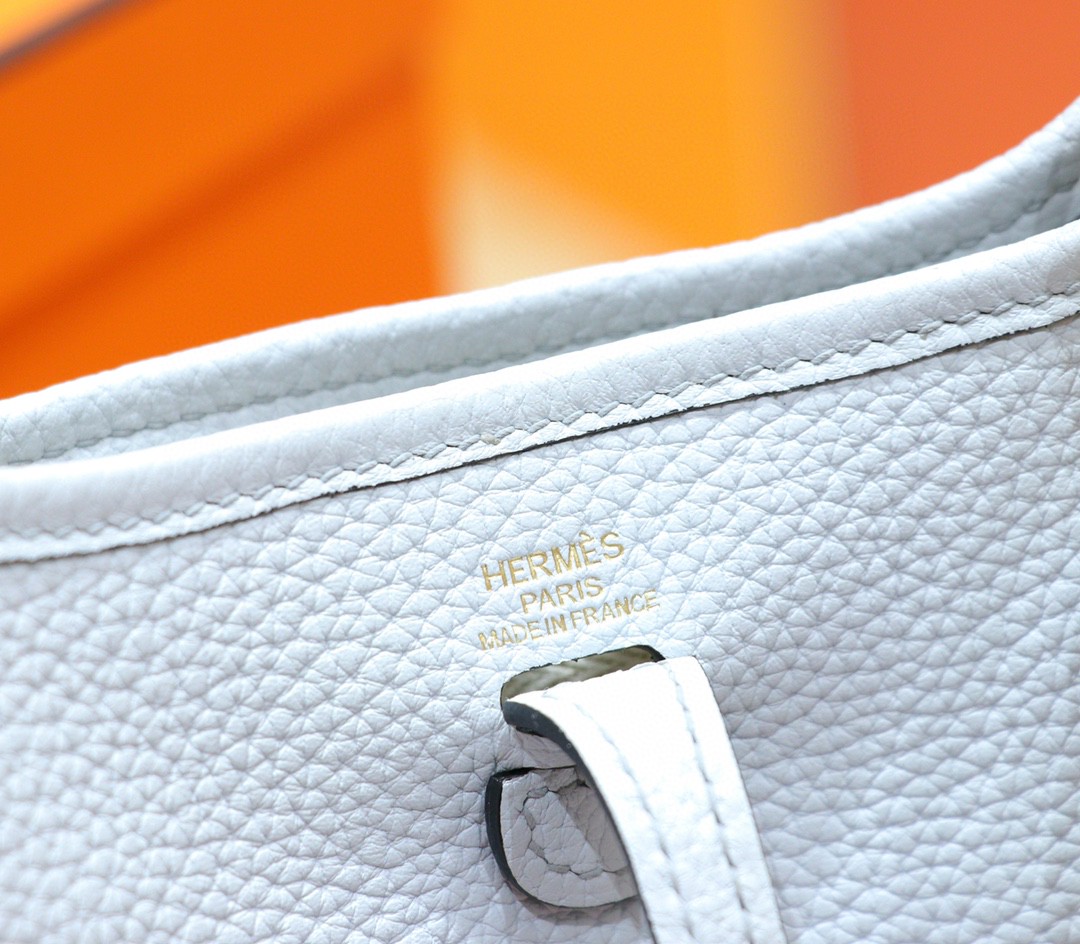 Hermès（爱马仕）Evelyne 伊芙琳 圣杯蓝 Togo 全手缝 小牛皮 金扣 17cm