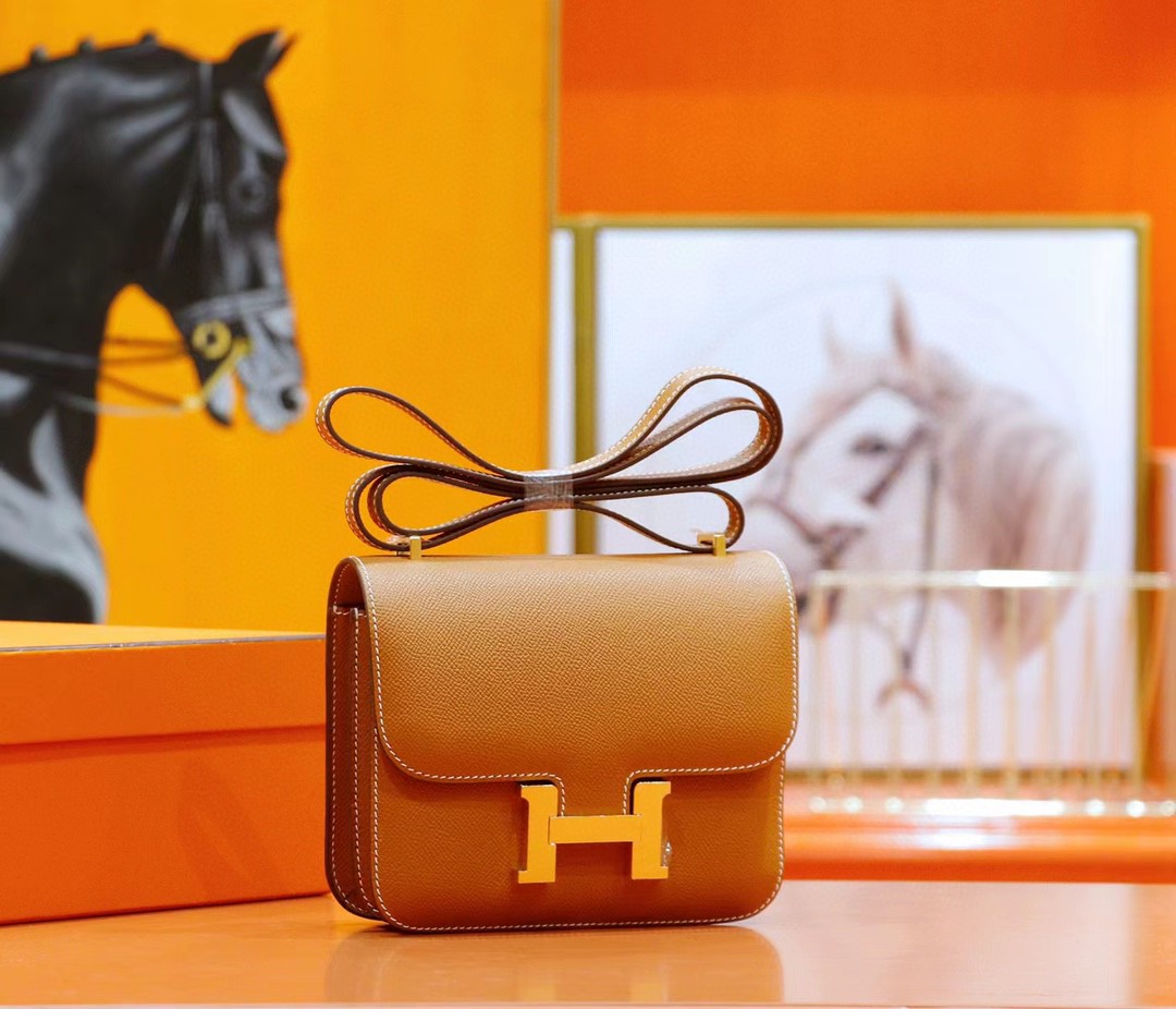 Hermès（爱马仕）Constance 空姐包 金棕 Epsom 全手缝 小牛皮 金扣 18cm