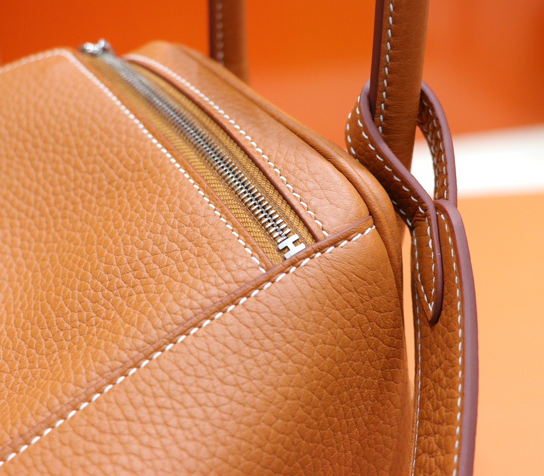 Hermès（爱马仕）Lindy 琳迪包 金棕色 Togo 全手缝 小牛皮 银扣 26cm