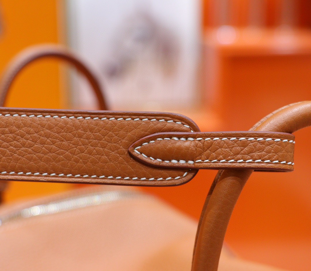 Hermès（爱马仕）Lindy 琳迪包 金棕色 Togo 全手缝 小牛皮 银扣 26cm