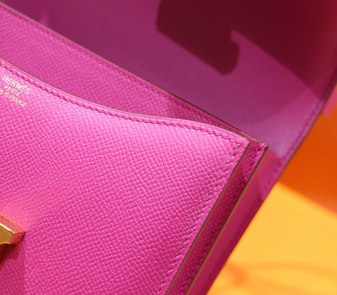 Hermès（爱马仕）Constance 空姐包 玉兰粉 Epsom 小牛皮 全手缝 金扣 18cm